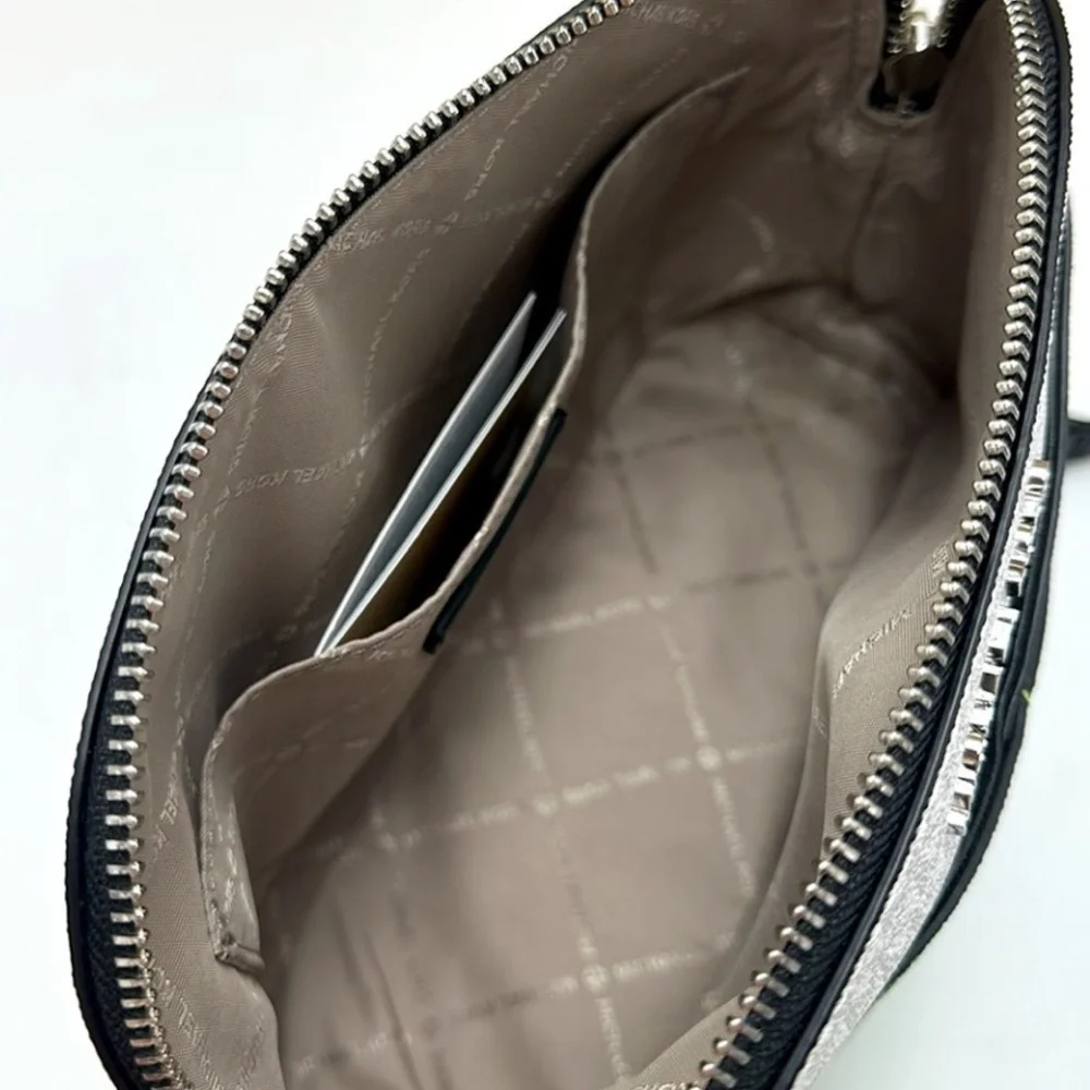 Michael Kors Jet Set Travel Color-Block Signature Logo Crossbody Bag Jangle Gree